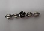 Zilveren vintage Teka broche met roos met blaadjes nr.738