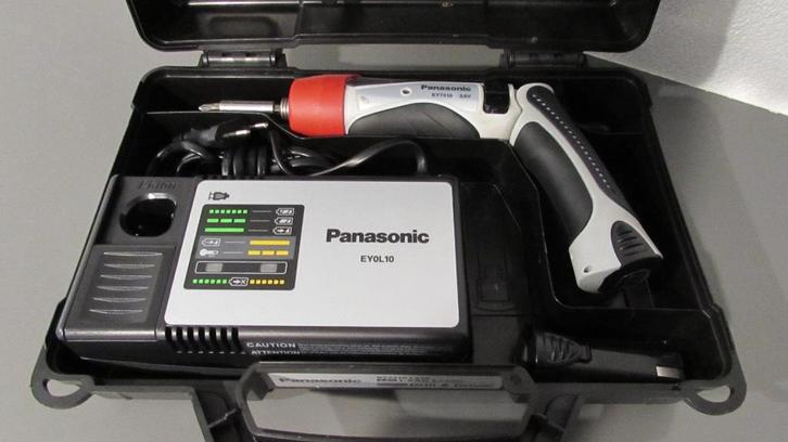 Panasonic EY 7410 schroef boor 2x EY9L10 accu + EYOL50 lader, Doe-het-zelf en Verbouw, Gereedschap | Boormachines, Zo goed als nieuw
