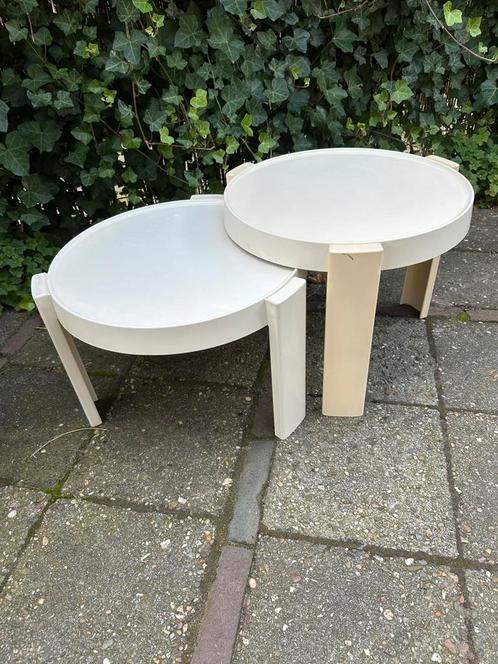 Cassina Gianfranco Frattini bijzettafels 1970s, Verzamelen, Retro, Huis en Inrichting, Ophalen of Verzenden