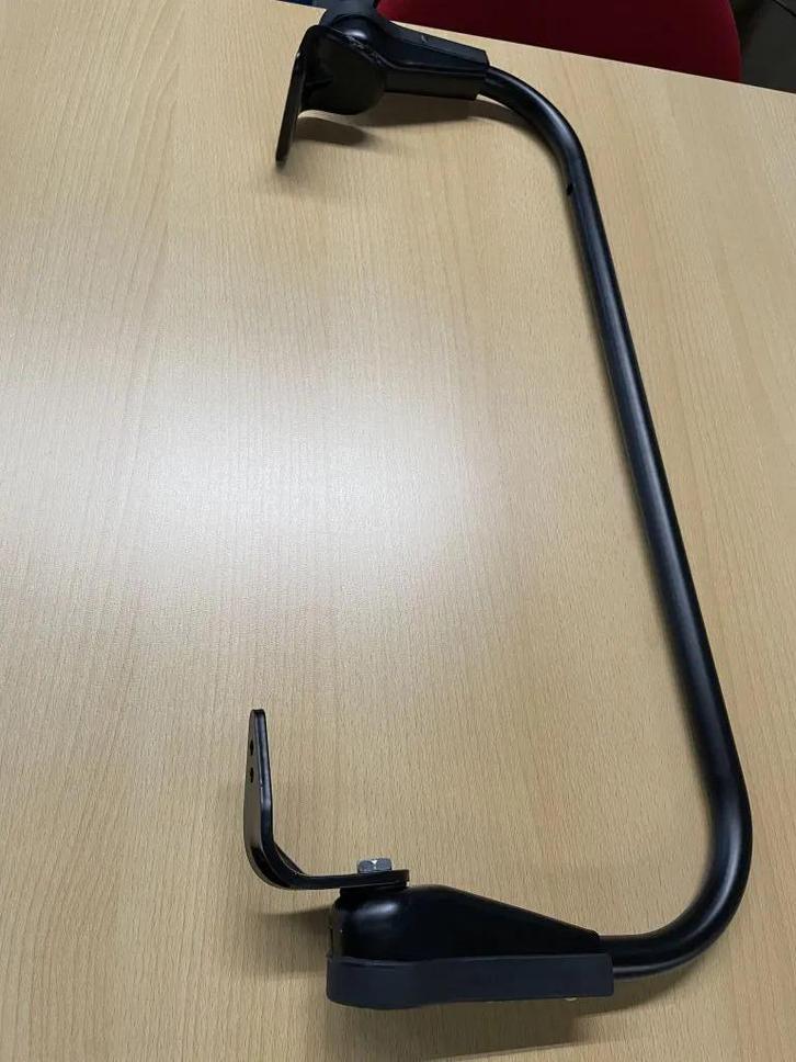 Scania Spiegel steun L + R 143 / 3- serie, Auto-onderdelen, Vrachtwagen-onderdelen, Scania, Overige Auto-onderdelen, Gebruikt