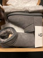 Ugg ultra mini grijs, UGG, Verzenden, Nieuw, Sneakers of Gympen