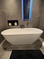 Mooie vrijstaande badkuip, Ophalen, Zo goed als nieuw, Met bad