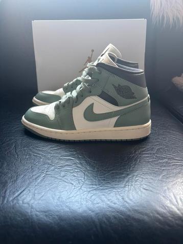 Nieuwe nike jordan beschikbaar voor biedingen