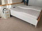 2 persoons bed, verstelbaar met handbediening, Huis en Inrichting, Slaapkamer | Bedden, Ophalen, 90 cm, Tweepersoons, Hout