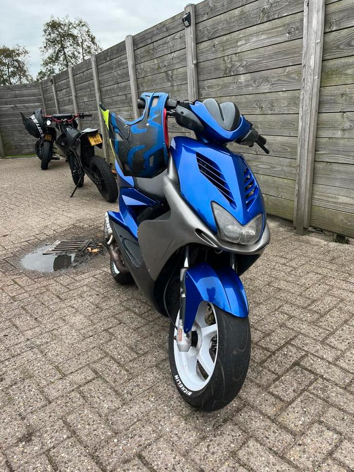 Yamaha aerox, Fietsen en Brommers, Scooters | Yamaha, Gebruikt, Aerox, Maximaal 45 km/u, Tweetakt, Ophalen