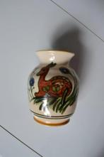 Kpz gouda vaasje met hertje. 12Cm, Antiek en Kunst, Antiek | Keramiek en Aardewerk, Ophalen of Verzenden