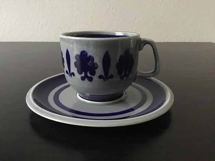 4 x Boch La Louviere Belgium -Serie Baltic kop en schotel, Huis en Inrichting, Keuken | Servies, Zo goed als nieuw, Kop(pen) en/of Schotel(s)