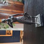 Vera van Hasselt - Mariken van Nieumeghen, Ophalen