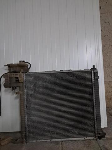 Radiateur Mercedes Vito W638 met koeler beschikbaar voor biedingen