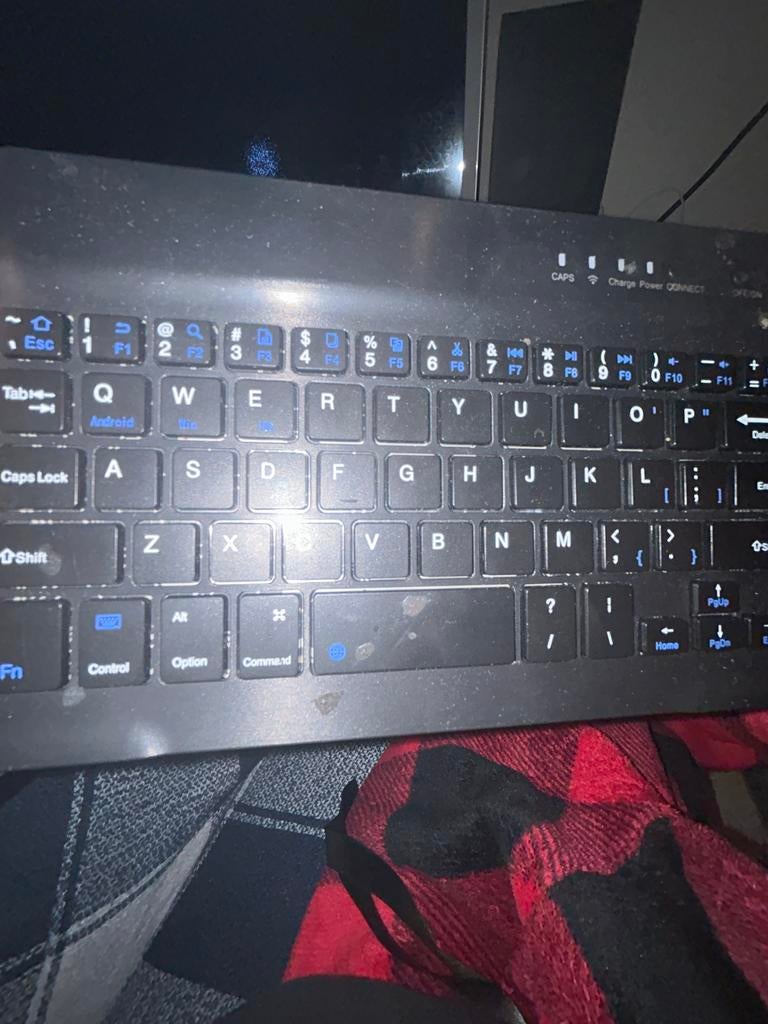 Bluetooth Keyboard kan connecten op alles, Ophalen of Verzenden, Qwerty, Gebruikt, Draadloos