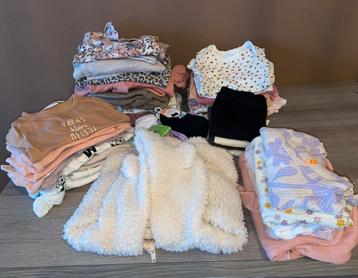 Groot babykleding pakket meisje maat 50/56  beschikbaar voor biedingen
