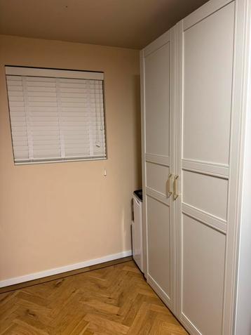 IKEA pax kast zo goed als nieuw beige/wit 100 x 201 cm beschikbaar voor biedingen