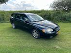 Volvo V70 2.4 D AUT 2007 Zwart, Auto's, 1800 kg, Zwart, 179 €/maand, 1553 kg