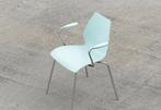 4 Maui Kartell stoelen lichtblauw met armleuningen, Huis en Inrichting, Ophalen, Blauw