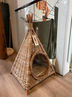 Katten tipi / mand / huisje, Dieren en Toebehoren, Katten-accessoires, Ophalen, Zo goed als nieuw