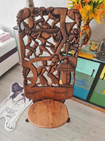 Echt hand gesneden grote afrikaanse zitstoel 