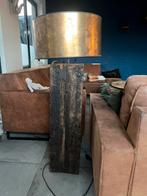 Houten Vloerlamp met Gouden Kap - 1 Meter Hoog, Ophalen, Gebruikt, Hout, 100 tot 150 cm