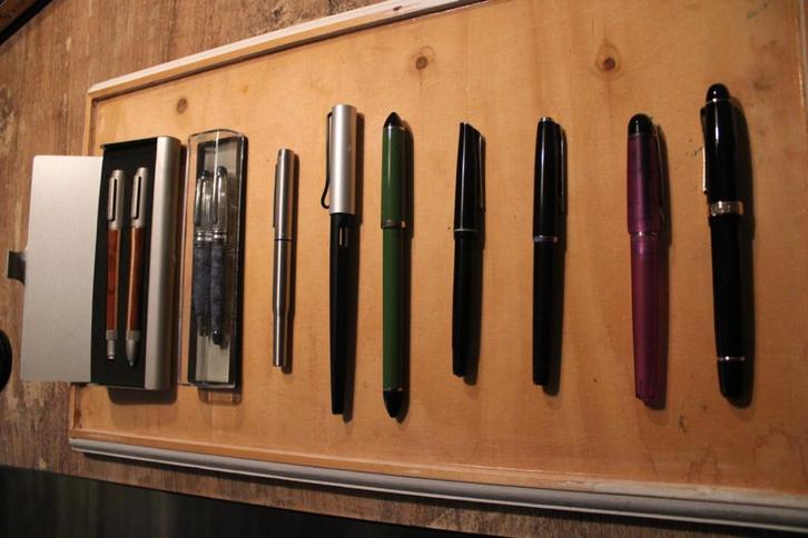 vulpennen verzameling, Verzamelen, Pennenverzamelingen, Gebruikt, Vulpen, Overige merken, Met doosje, Verzenden