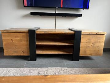 Goed kwaliteit tv meubel beschikbaar voor biedingen