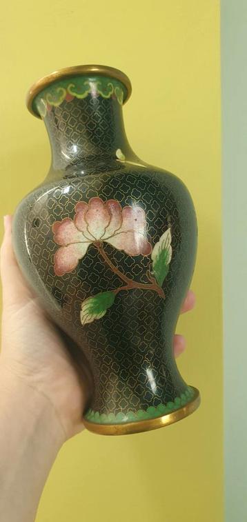 Chinese Cloisonné Vaas/ Vintage Sierobject/ Emaille op koper beschikbaar voor biedingen