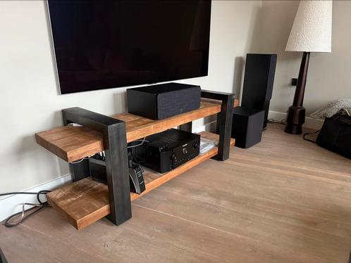 Eleonora tv meubel mangohout zwart staal 150cm, Huis en Inrichting, Kasten | Televisiemeubels, Zo goed als nieuw, Minder dan 100 cm