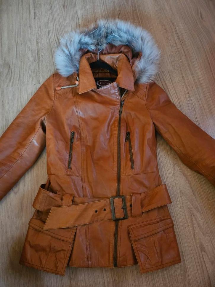 Echt leren jas met echt bont kraag, Kleding | Dames, Jassen | Winter, Zo goed als nieuw, Maat 38/40 (M), Zwart, Verzenden