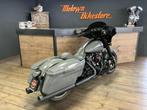 Harley Davidson FLHXST 117Ci Streetglide ST Line Gunship Gre, Motoren, 3700 W Juneau Ave
53208  Milwaukee, Info@harley-davidson.com