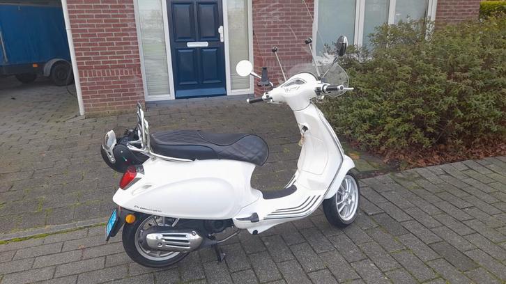 Mooie Vespa Primavera te koop! 3200 euro vaste prijs!, Fietsen en Brommers, Brommers | Vespa, Zo goed als nieuw, Overige modellen