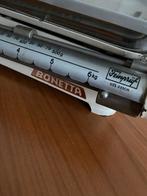 Oude keuken weegschaal Bonetta, Ophalen