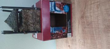 Voor bij het kerstdorp. beschikbaar voor biedingen