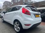 Ford Fiesta 1.6 Titanium 120Pk Clima Cruise PDC LMV Dealer O, Voorwielaandrijving, Gebruikt, Wit, Origineel Nederlands