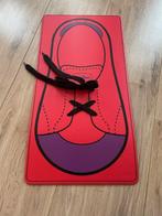 Veters strikken, Ophalen of Verzenden, Zo goed als nieuw