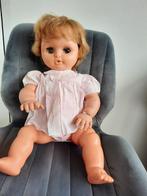 Bella pop met slaapogen 55 cm.made in France, Verzamelen, Poppen, Ophalen of Verzenden, Gebruikt, Pop