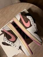 Travis Scott Velvet Pink Maat 38 Nieuw!, Kleding | Heren, Schoenen, Ophalen of Verzenden, Nieuw, Overige kleuren, Sneakers of Gympen