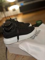 Alexander McQueen sneakers zwart, Kleding | Dames, Schoenen, Zwart, Ophalen of Verzenden, Alexander mcqueen, Sneakers of Gympen