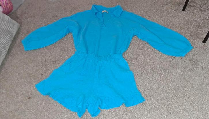 Aqua blauw setje broekje met roesel en shirt, Kleding | Dames, Overige Dameskleding, Nieuw, Ophalen of Verzenden