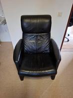 Zwart leren fauteuil, Huis en Inrichting, Fauteuils, Ophalen, Gebruikt, 50 tot 75 cm, Leer