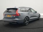 Volvo V60 T8 AWD Plus Dark Plug In Hybrid Thunder Grey 390pk, Automaat, Gebruikt, Beige, 4 cilinders