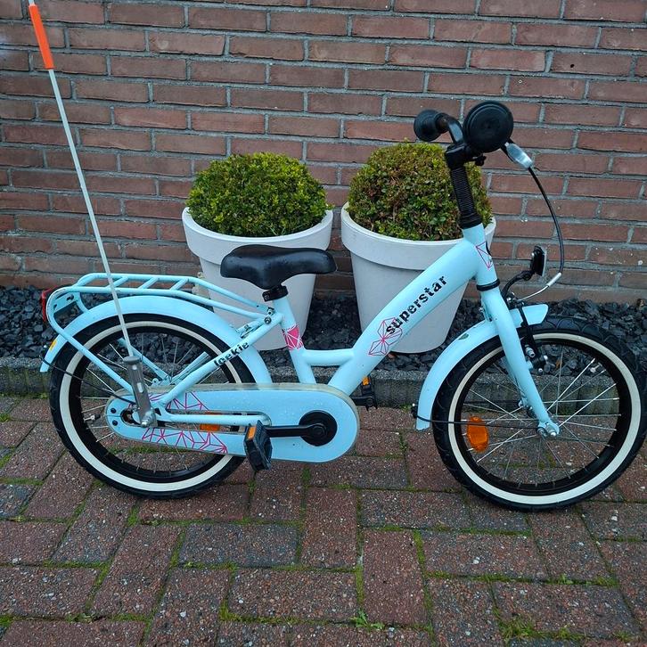 Loekie superstar meisjesfiets 16 inch, Fietsen en Brommers, Fietsen | Meisjes, Gebruikt, 16 inch, Handrem, Ophalen