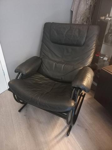 Vintage Lederen Relaxfauteuil beschikbaar voor biedingen