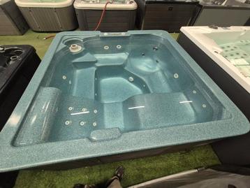 Balboa JACUZZI AANBIEDING 💦NERGENS GOEDKOPER  beschikbaar voor biedingen