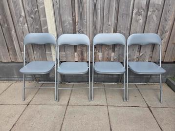 4 klapstoelen grijs beschikbaar voor biedingen