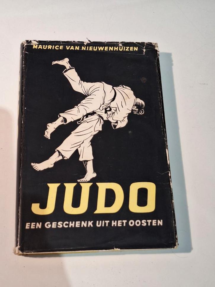 Judo - Een Geschenk uit het Oosten, Boeken, Sportboeken, Gelezen, Vechtsport, Ophalen of Verzenden
