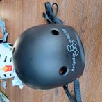 Triple eight xs/s helm 9-12 jaar, Ophalen of Verzenden, Zo goed als nieuw
