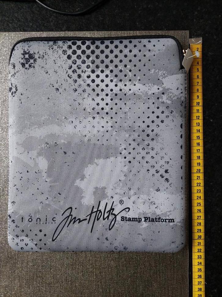 Tim Holtz Stamp platform Sleeve, Hobby en Vrije tijd, Stempelen, Nieuw, Clearstamp, Ophalen