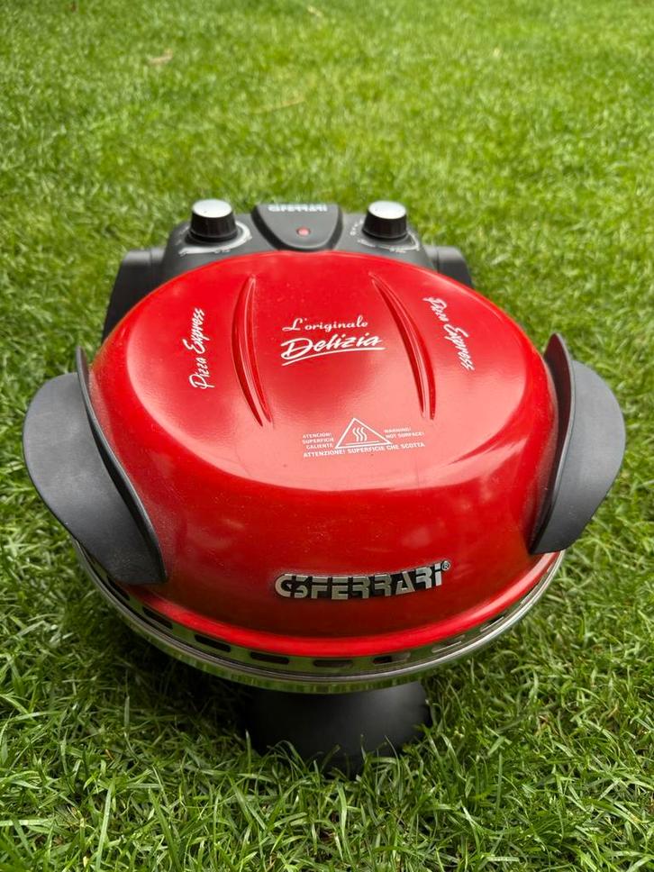 Pizzaoven G3 Ferrari, Tuin en Terras, Pizzaovens, Zo goed als nieuw, Ophalen of Verzenden