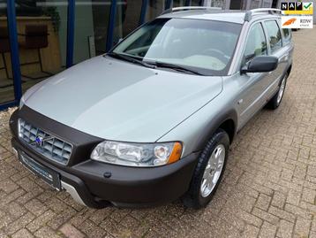 Volvo XC70 2.5 T Summum Automaat LEER / PDC / TREKHAAK beschikbaar voor biedingen