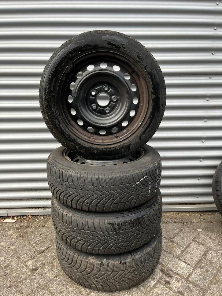 Winterbanden winterset Kia Cee’d Ceed SW TPMS, Auto-onderdelen, Banden en Velgen, Banden en Velgen, Winterbanden, 16 inch, 205 mm