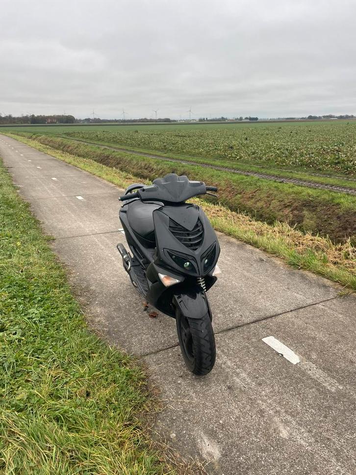 Speedfight 2 50cc dd, Fietsen en Brommers, Scooters | Peugeot, Zo goed als nieuw, Overige modellen, Tweetakt, Ophalen