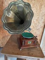 Vintage His Master's Voice Grammofoon, Ophalen